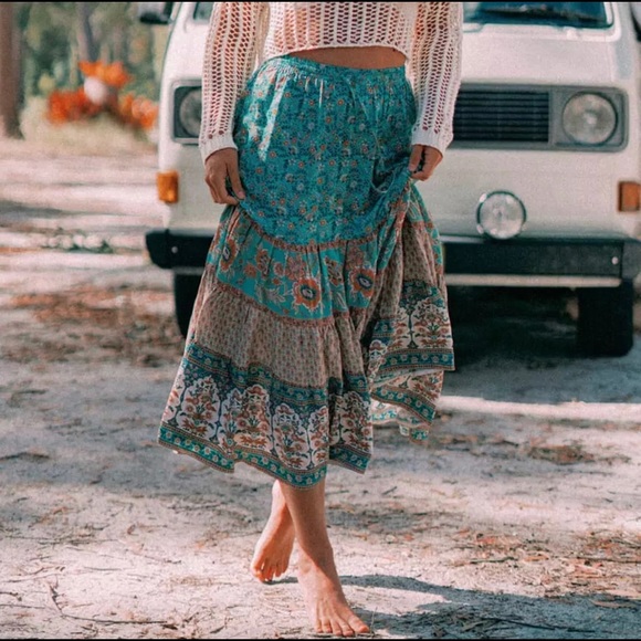 Boho Gypsy Floral Print Midi Skirt - Picture 2 of 7